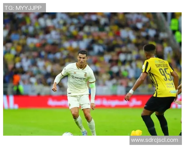 足球迷眼中的球星：真实评价与个性化看法的全方位解析